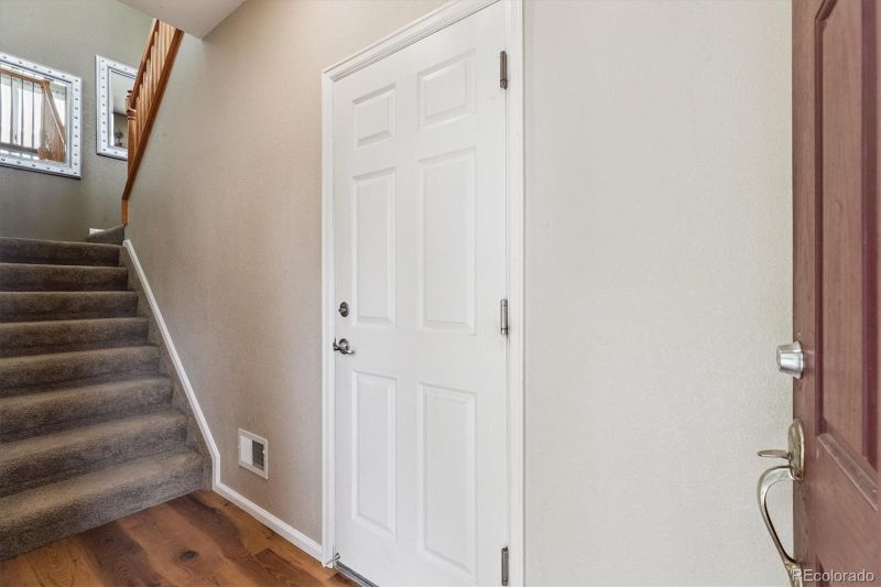 9760 Mayfair St #A, Englewood, CO 80112