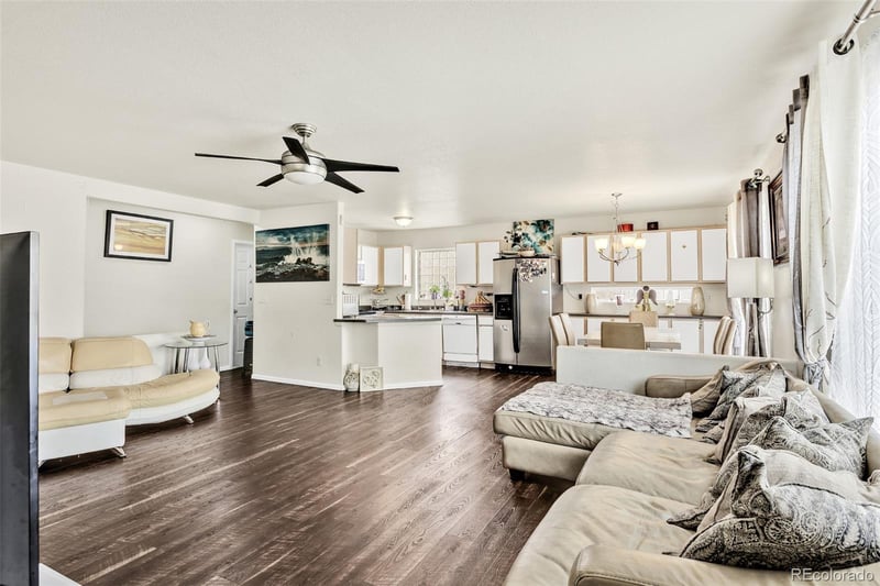18636 E 42nd Ave, Denver, CO 80249