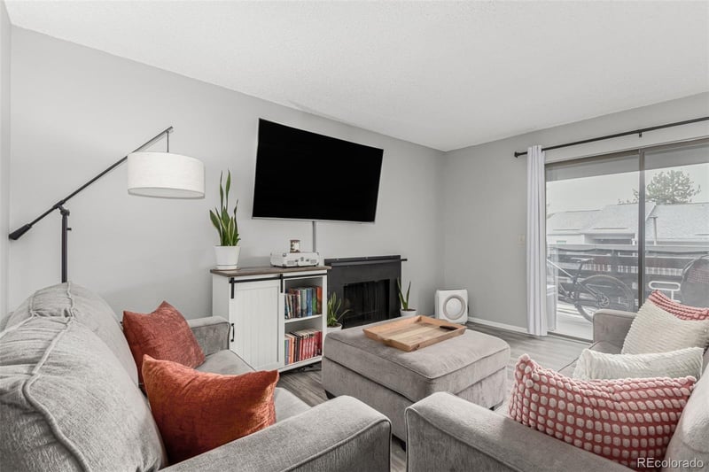 3141 S Tamarac Dr #305E, Denver, CO 80231