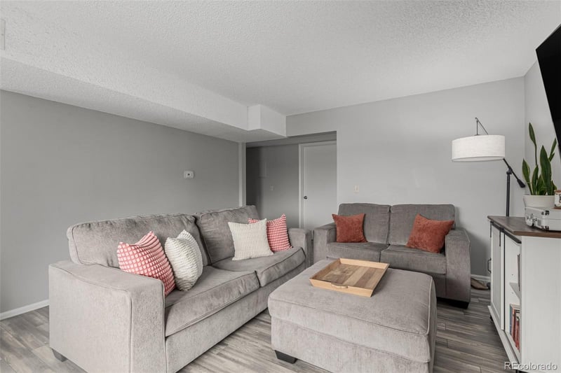 3141 S Tamarac Dr #305E, Denver, CO 80231
