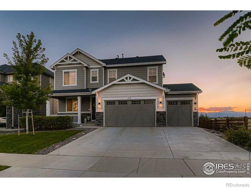 938 Flora View Dr, Erie, CO 80516
