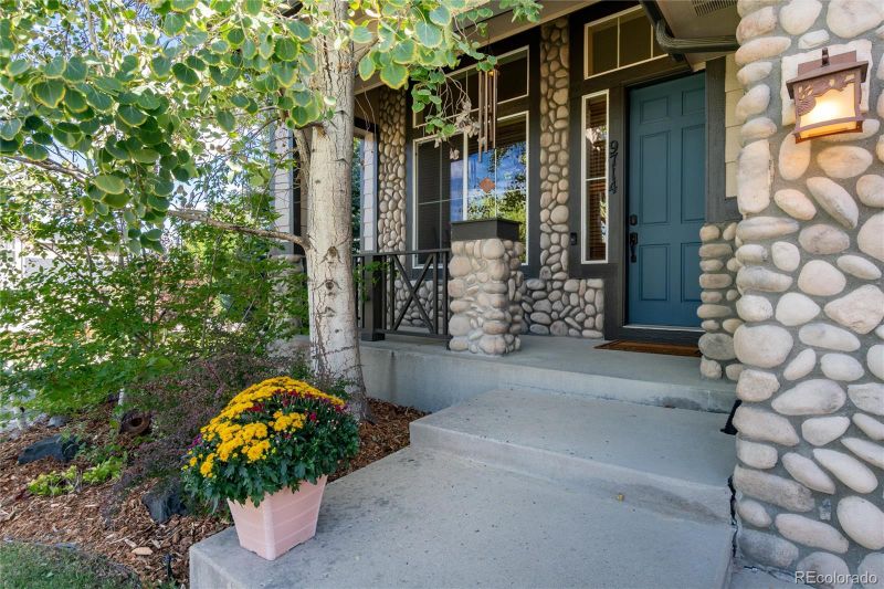 9714 W Avalon Pl, Littleton, CO 80127