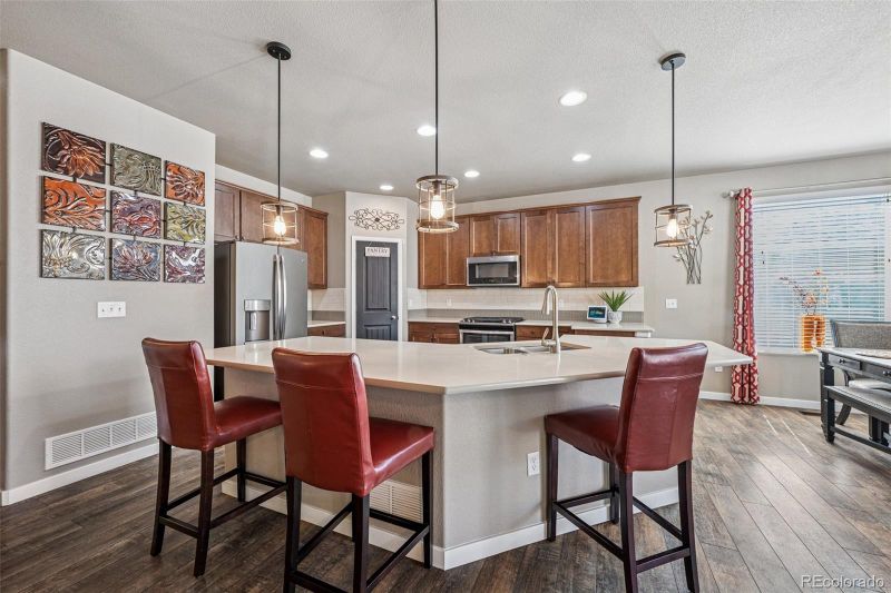 2598 Hannah Ridge Dr, Colorado Springs, CO 80922