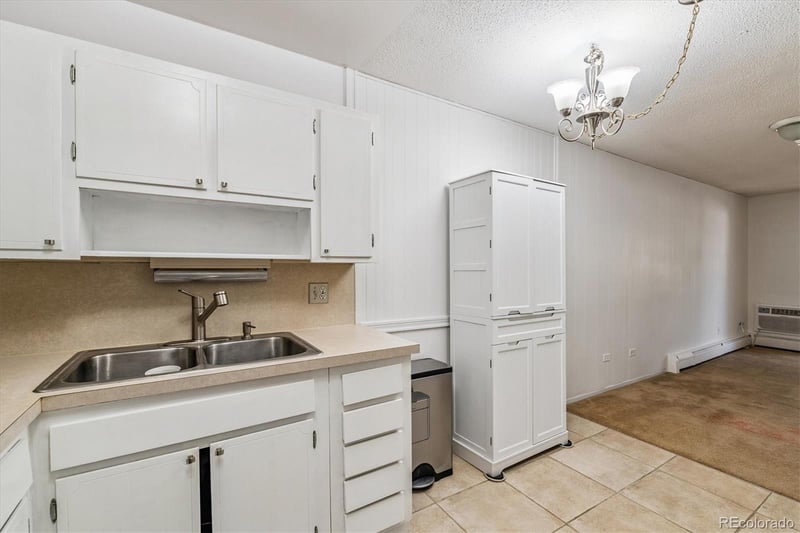 610 S Clinton St #11C, Denver, CO 80247