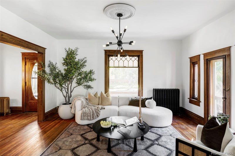 1215 Saint Paul St, Denver, CO 80206