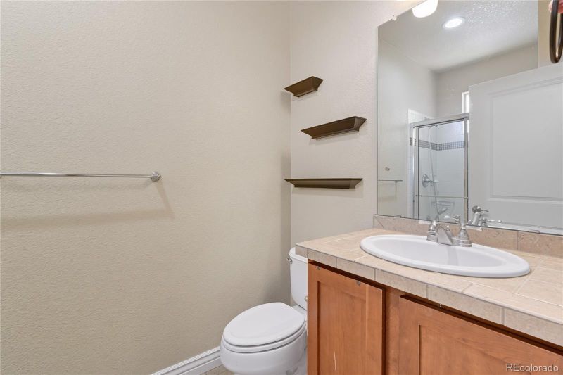 7873 Vallagio Ln, Englewood, CO 80112