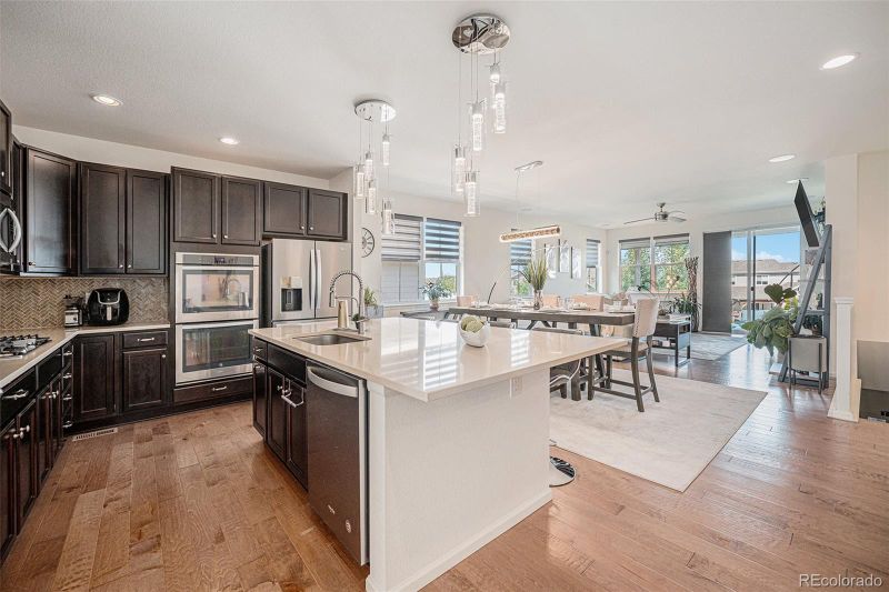 9294 Dunraven Loop, Arvada, CO 80007