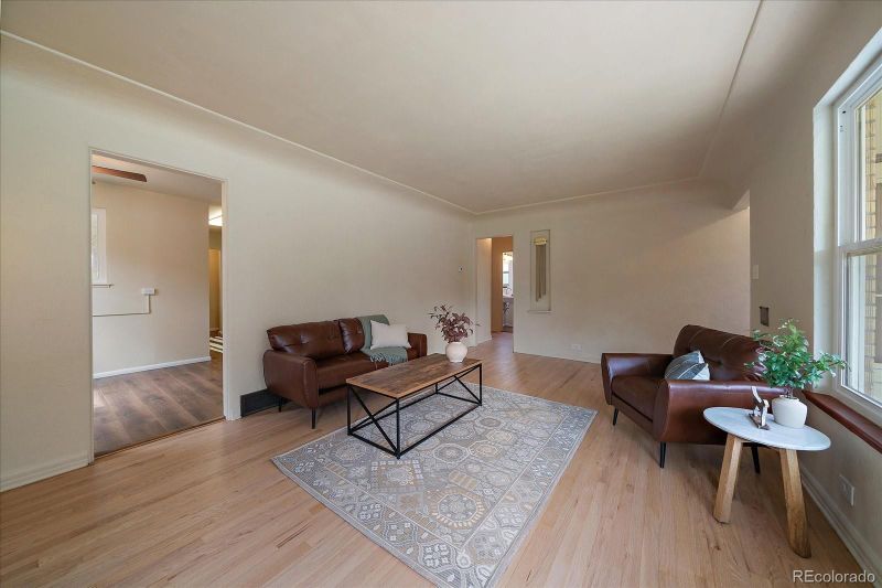 3015 S Grant St, Englewood, CO 80113
