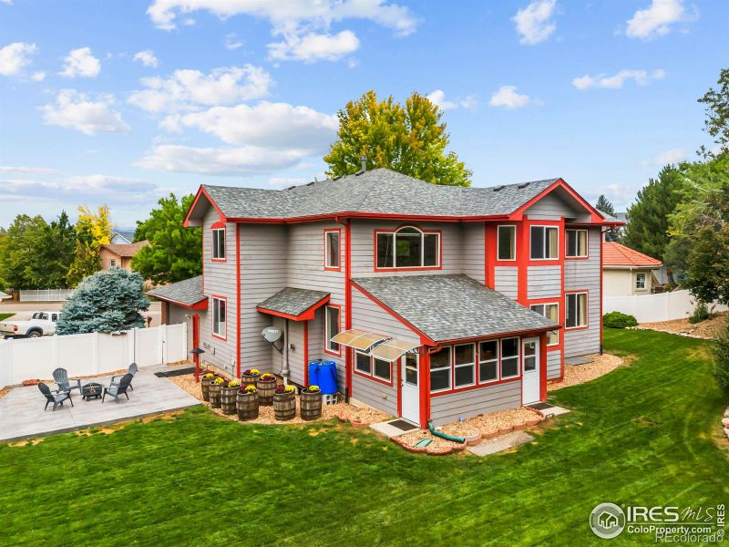 575 Brookside Dr, Longmont, CO 80504