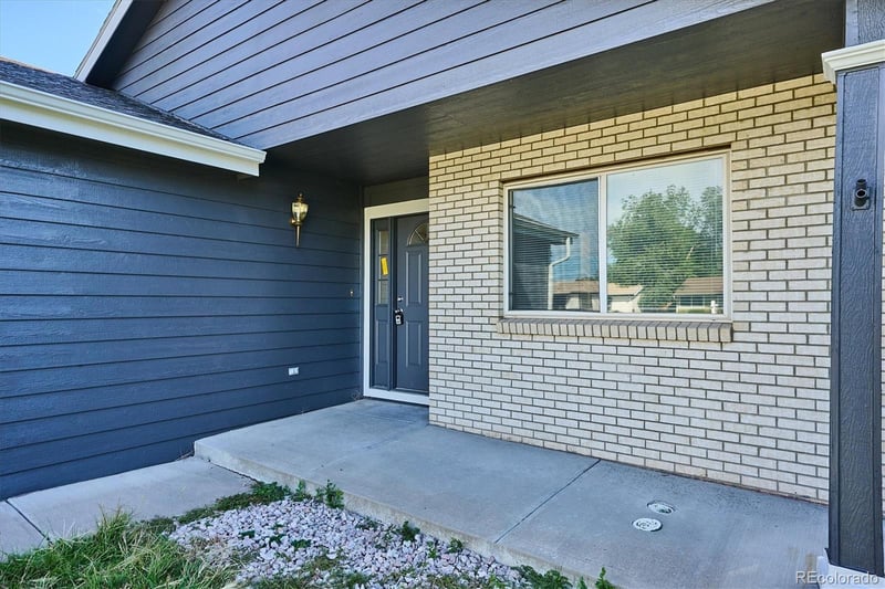 894 S Krameria St, Denver, CO 80224
