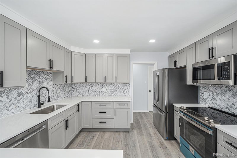 2203 S Holly St #3, Denver, CO 80222