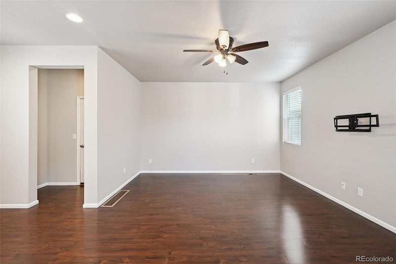 15734 E Warner Dr, Denver, CO 80239