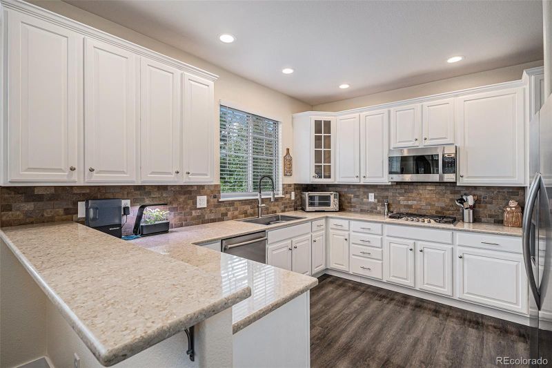 24378 E Roxbury Cir, Aurora, CO 80016