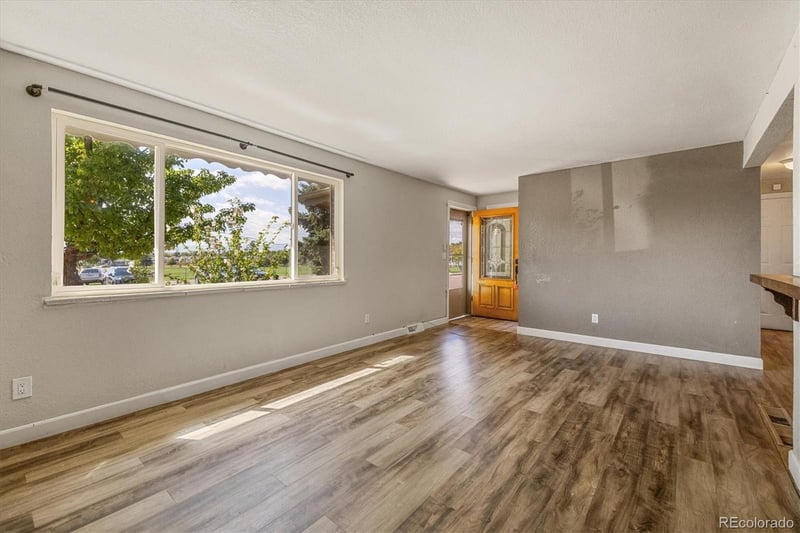 1229 Douglas Dr, Denver, CO 80221