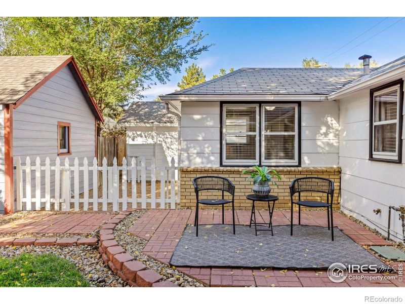 905 Harrison Ave, Loveland, CO 80537
