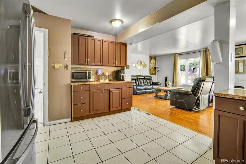 7101 Alan Dr, Denver, CO 80221
