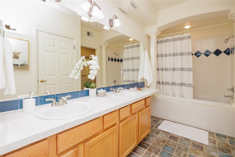 1747 N Washington St #303, Denver, CO 80203