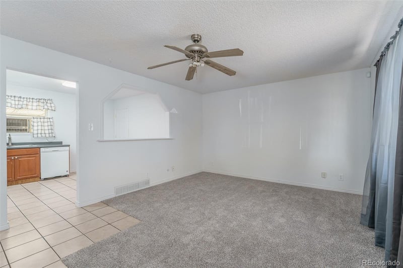 5549 Carson, Denver, CO 80239