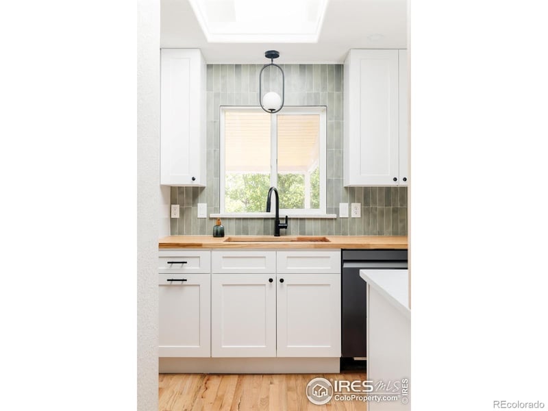 3089 S Jasmine St, Denver, CO 80222
