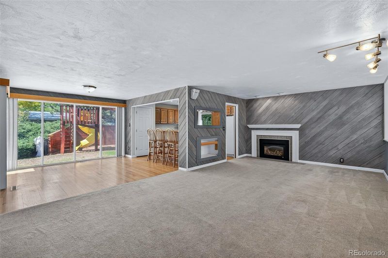 7753 S Ames Way, Littleton, CO 80128