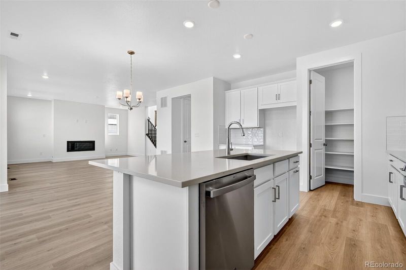 16473 W 93rd Way, Arvada, CO 80007