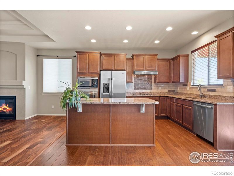 902 Campfire Dr, Fort Collins, CO 80524