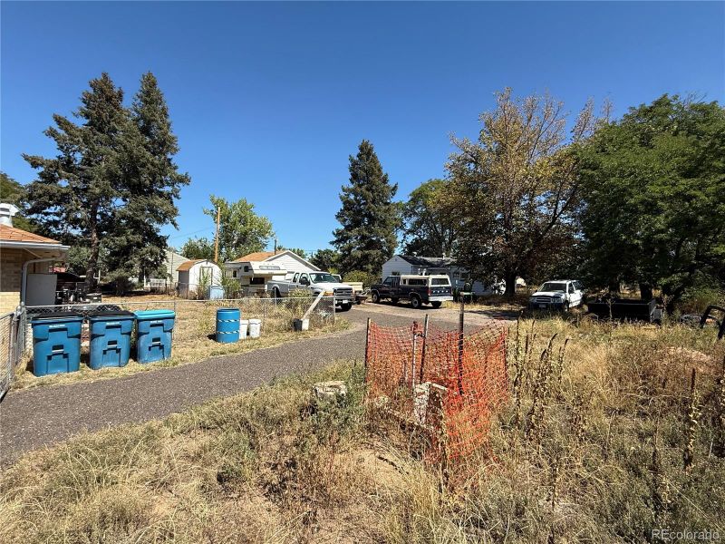 6550 Olive St, Commerce City, CO 80022