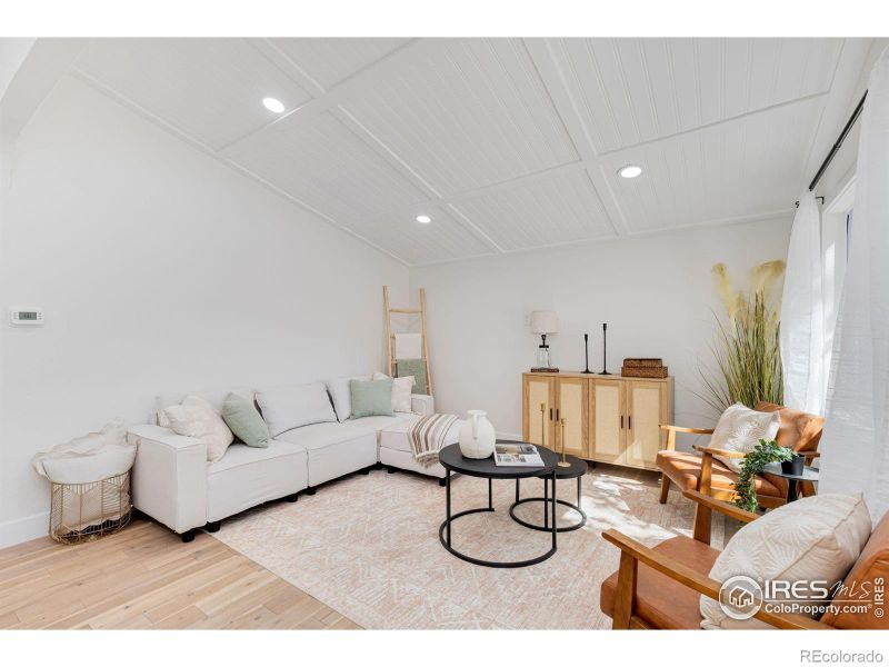 16 E 5th Ave, Longmont, CO 80504