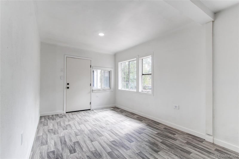 637 Stuart St, Denver, CO 80204