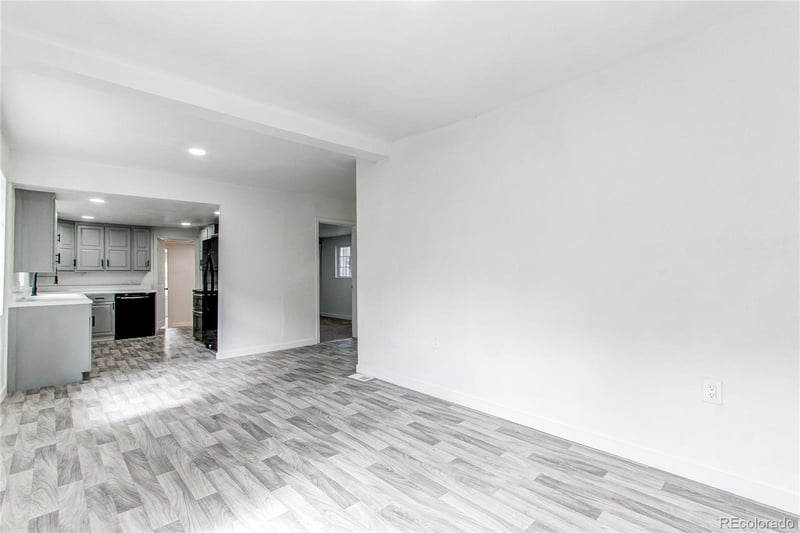 637 Stuart St, Denver, CO 80204