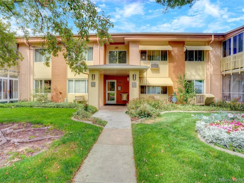 665 S Clinton St #14A, Denver, CO 80247