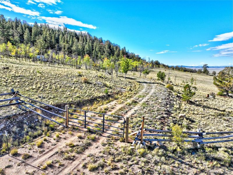 1400 Garfield Rd, Hartsel, CO 80449