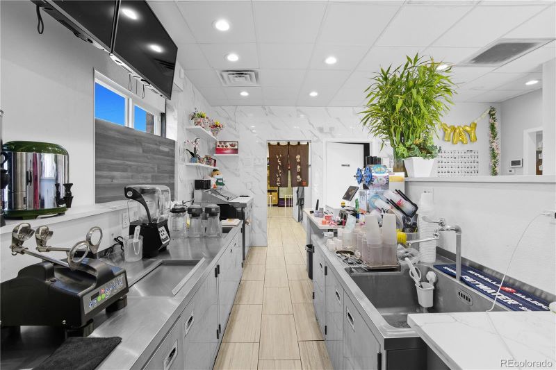 902 N Federal Blvd, Denver, CO 80204