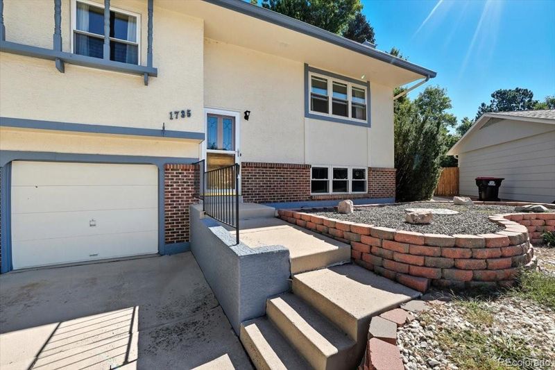 1735 Wooten Rd, Colorado Springs, CO 80915