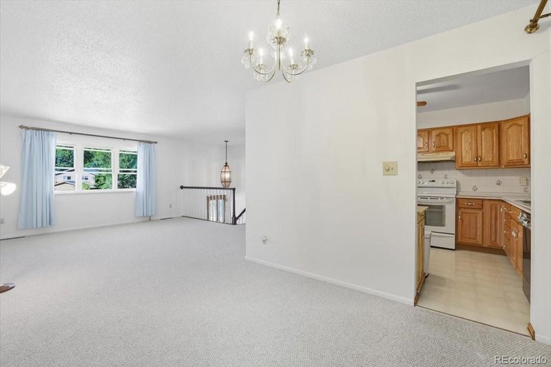 1735 Wooten Rd, Colorado Springs, CO 80915