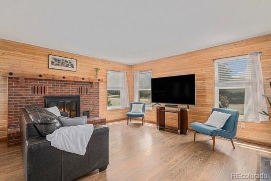 18699 E Colorado Dr, Aurora, CO 80017