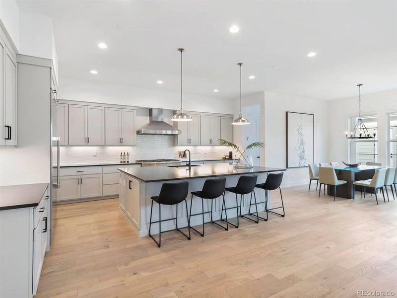 2255 S Monroe St, Denver, CO 80210
