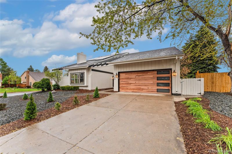 7102 S Harrison Ct, Centennial, CO 80122