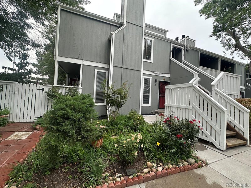 1140 S Monaco Pw #2, Denver, CO 80224