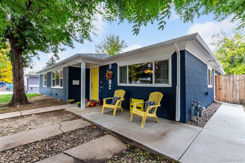 924 Galena St, Aurora, CO 80010