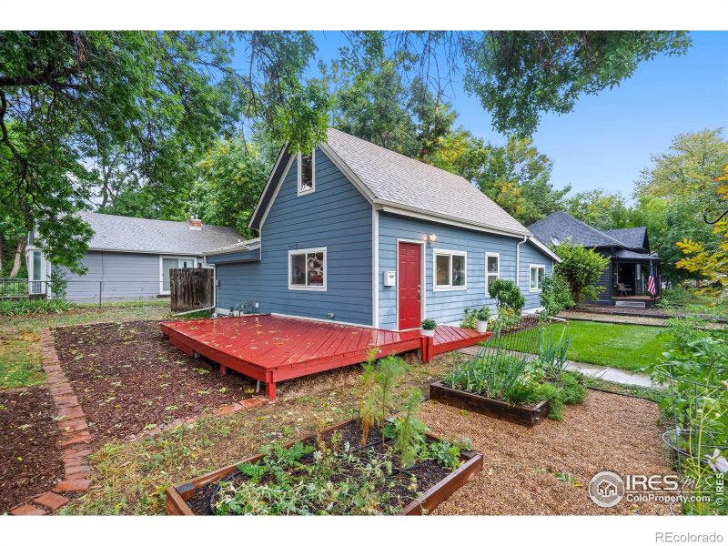 707 E 8th St, Loveland, CO 80537