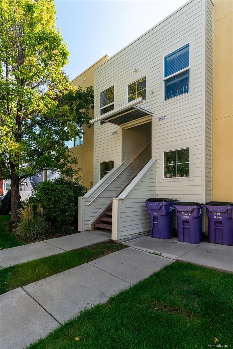 2678 Syracuse St #205, Denver, CO 80238