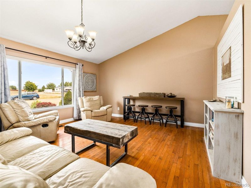 1008 W Broken Bow Dr, Pueblo, CO 81007