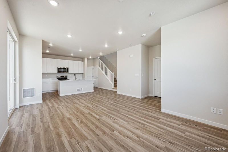 22686 E 47th Pl, Aurora, CO 80019