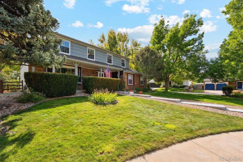 7949 S Cedar Cir, Littleton, CO 80120