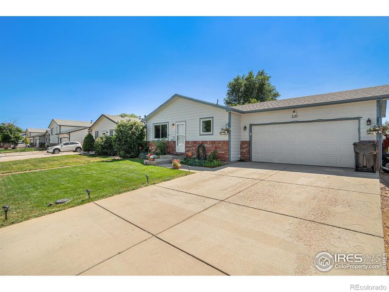 220 E 19th St Rd, Greeley, CO 80631