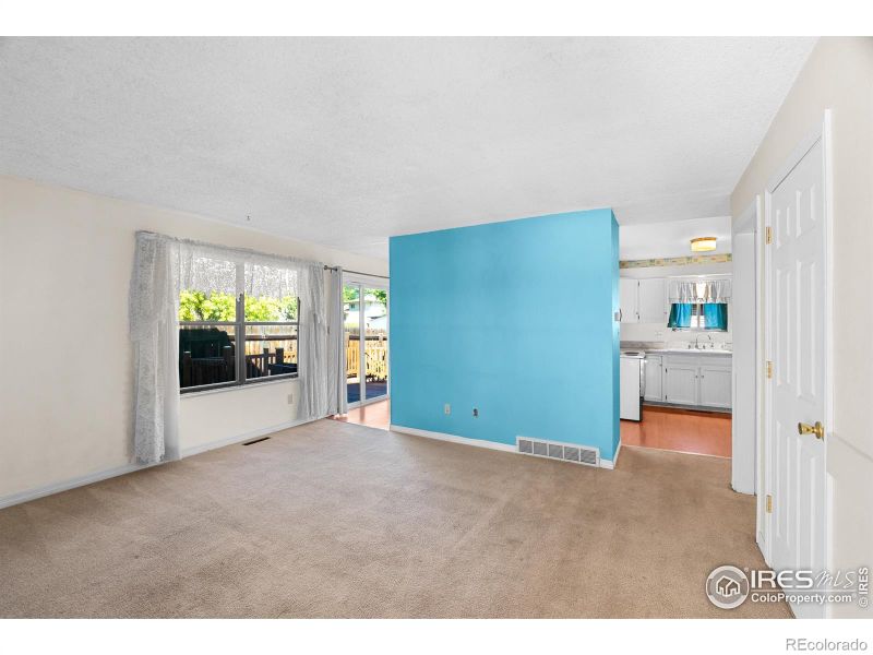 707 22nd St SW, Loveland, CO 80537