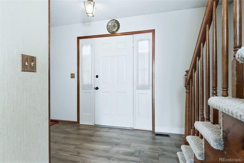 1305 S Laredo Ct, Aurora, CO 80017
