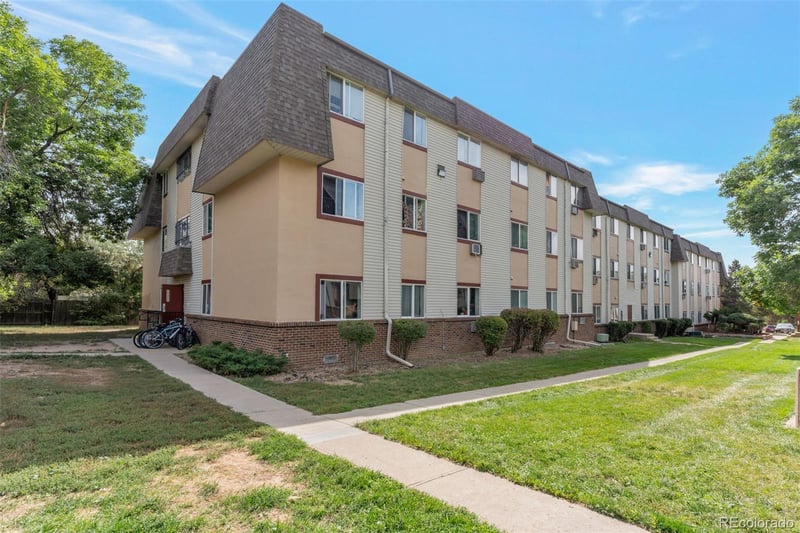 707 W 96th Ave #2, Thornton, CO 80260