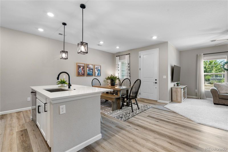 8024 Sterling Ranch Ave #C, Littleton, CO 80125